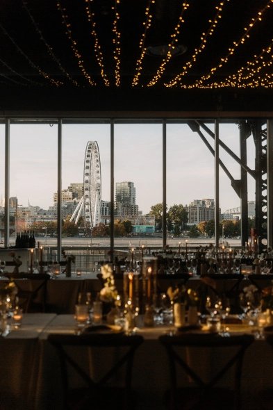 Gala dinner setting